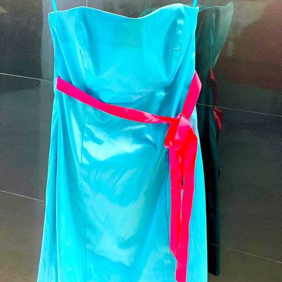 Aquamarine Beautiful Strapless dress - Picture 1 of 8